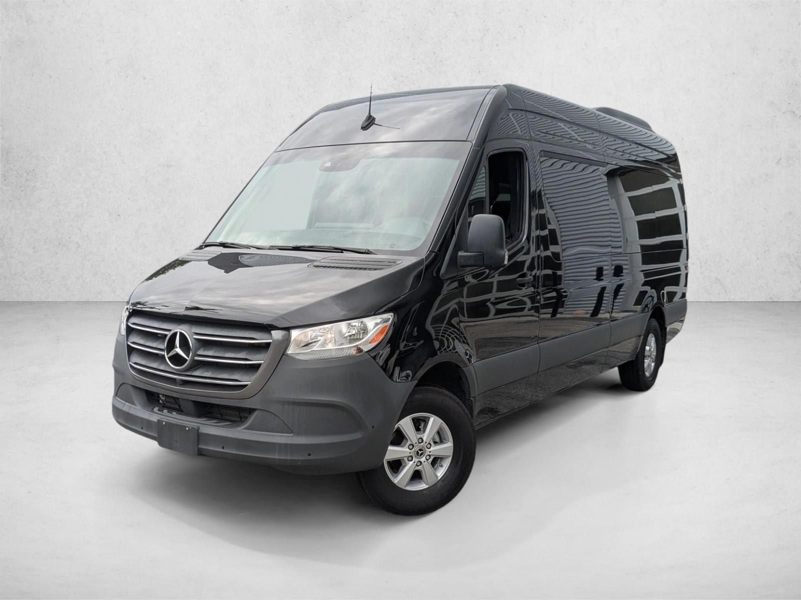 2024 Mercedes-Benz Sprinter Passenger Van Base's photo