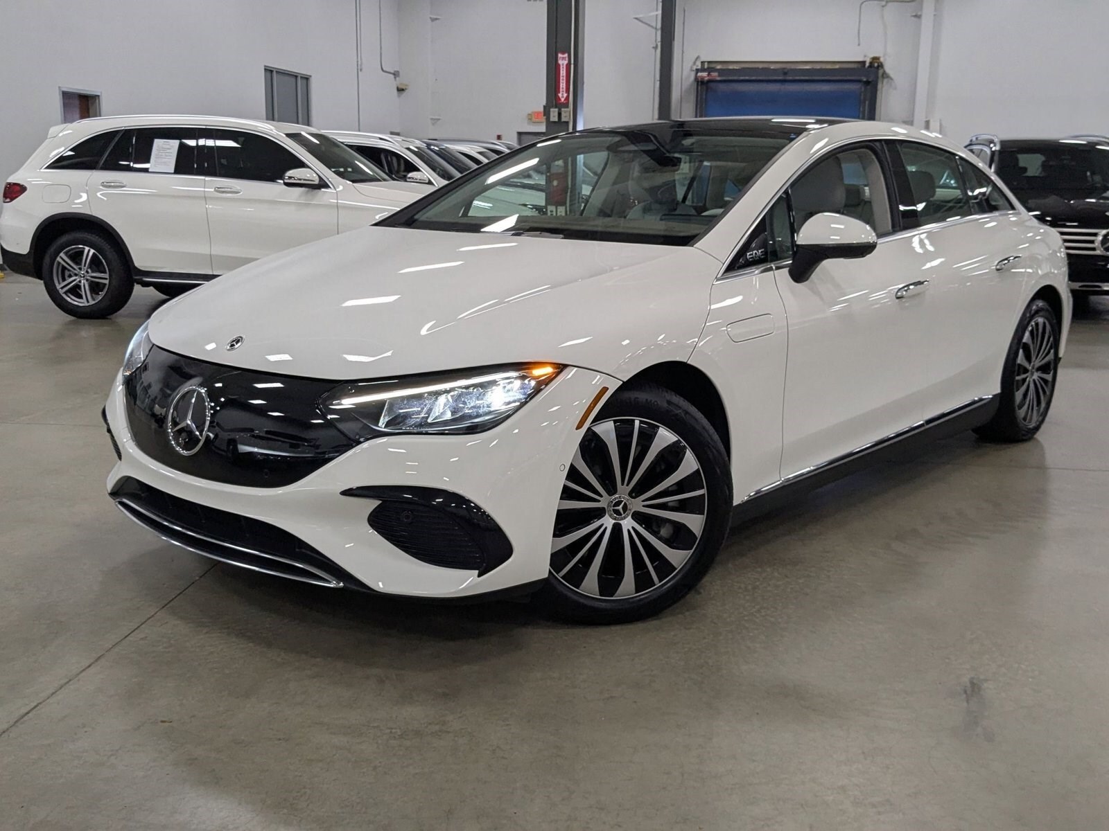 2023 Mercedes-Benz EQE Base's photo