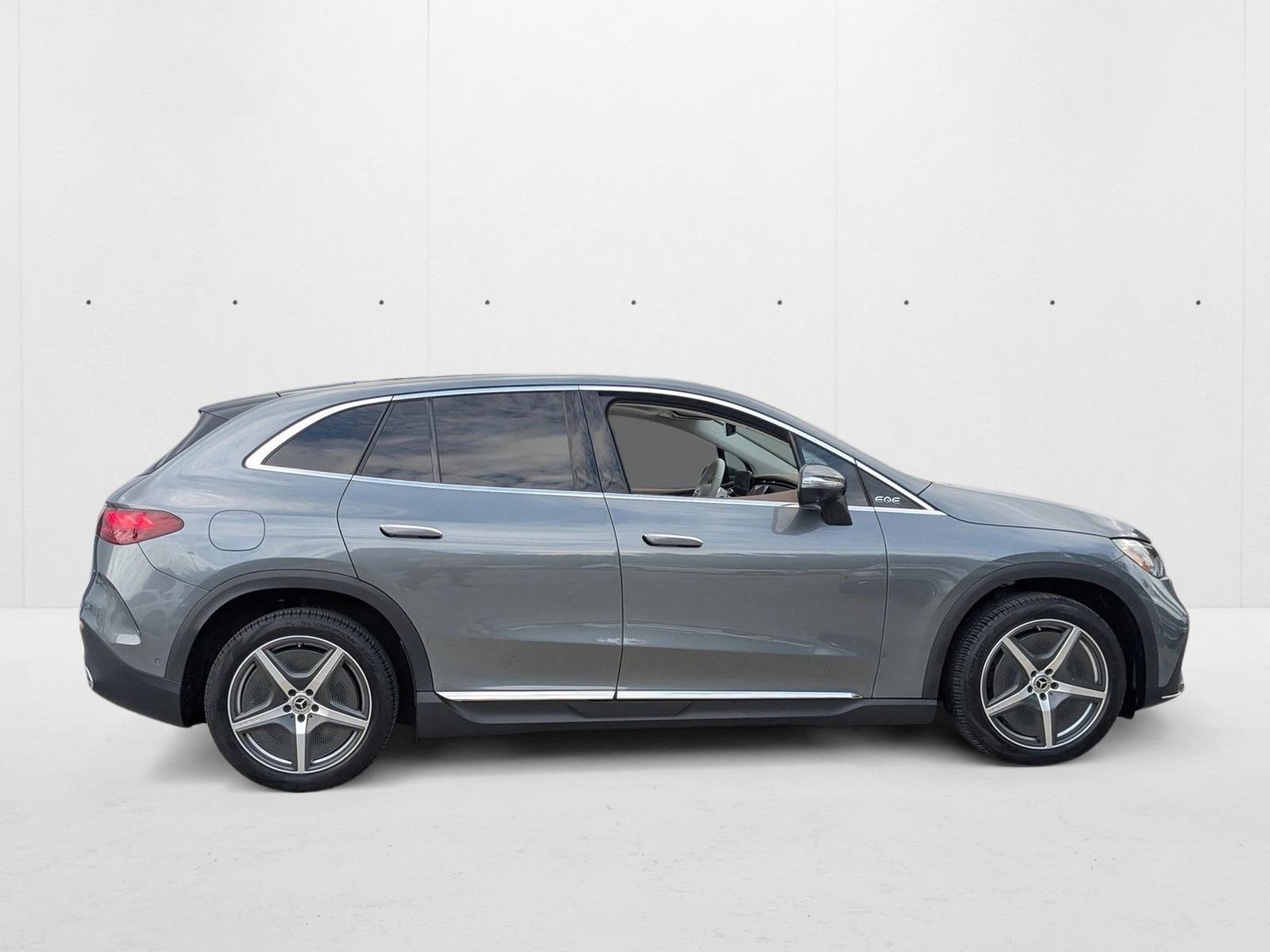 2023 Mercedes Benz EQE SUV 350 4MATIC photo 3