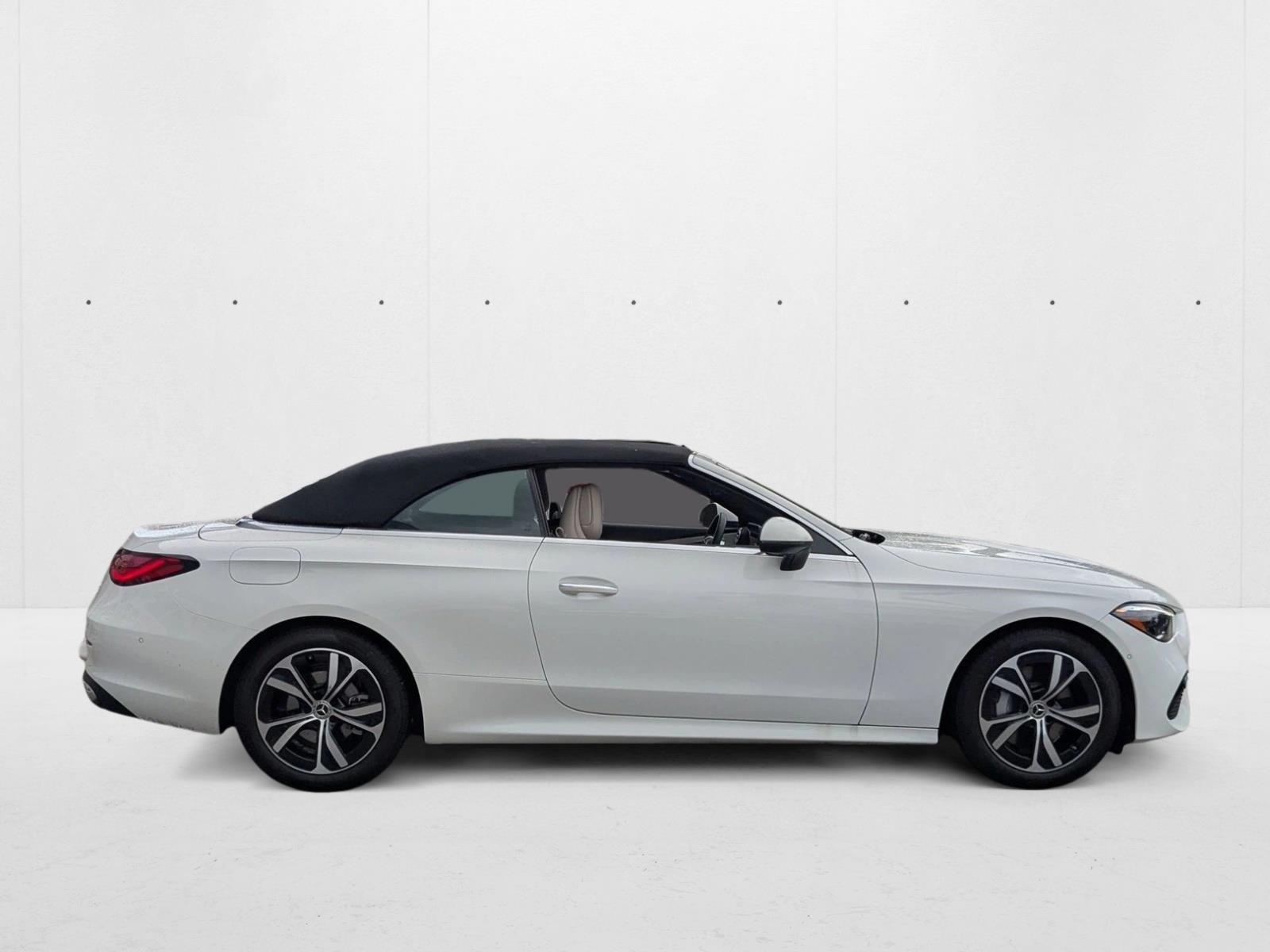2025 Mercedes Benz CLE 300 4MATIC photo 4