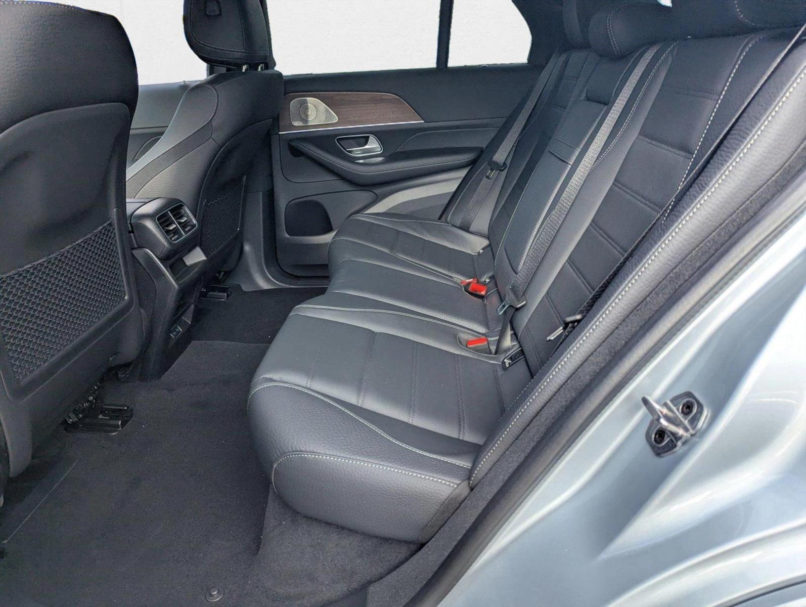2025 Mercedes-Benz GLE GLE580 - Photo 13