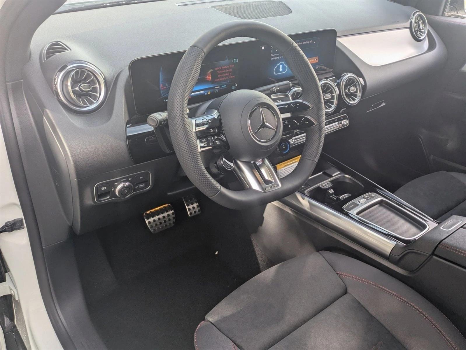 2026 Mercedes Benz GLA AMG 35 4MATIC photo 3