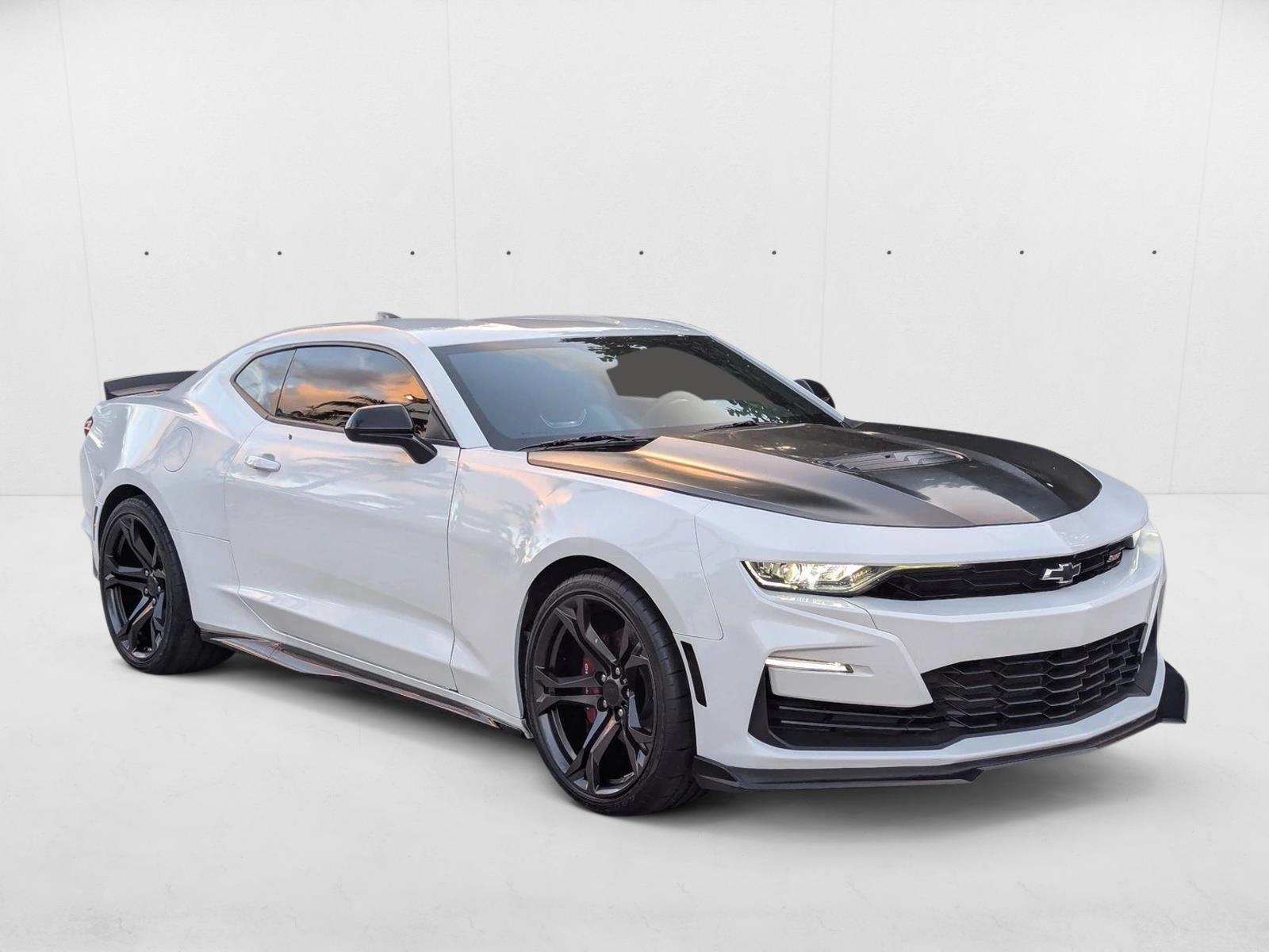 2022 Chevrolet Camaro LT1 photo 3