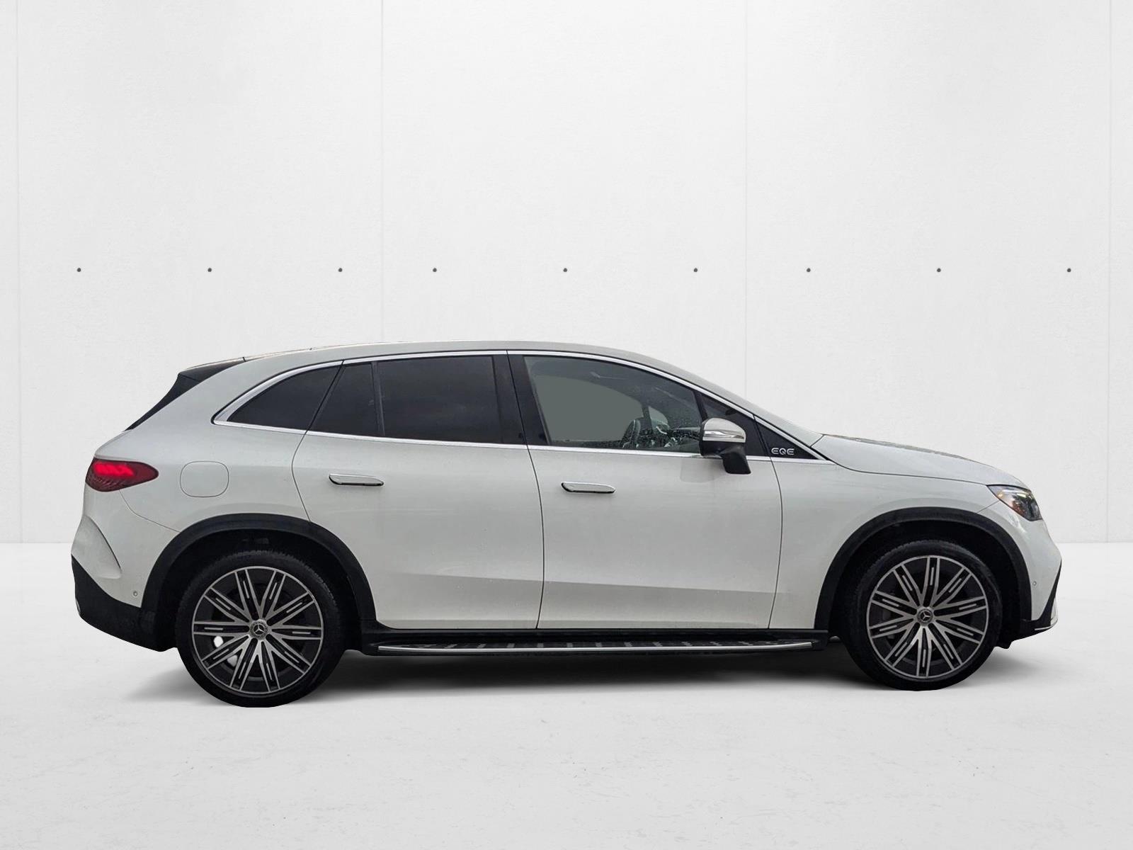2023 Mercedes Benz EQE SUV 500 4MATIC photo 4