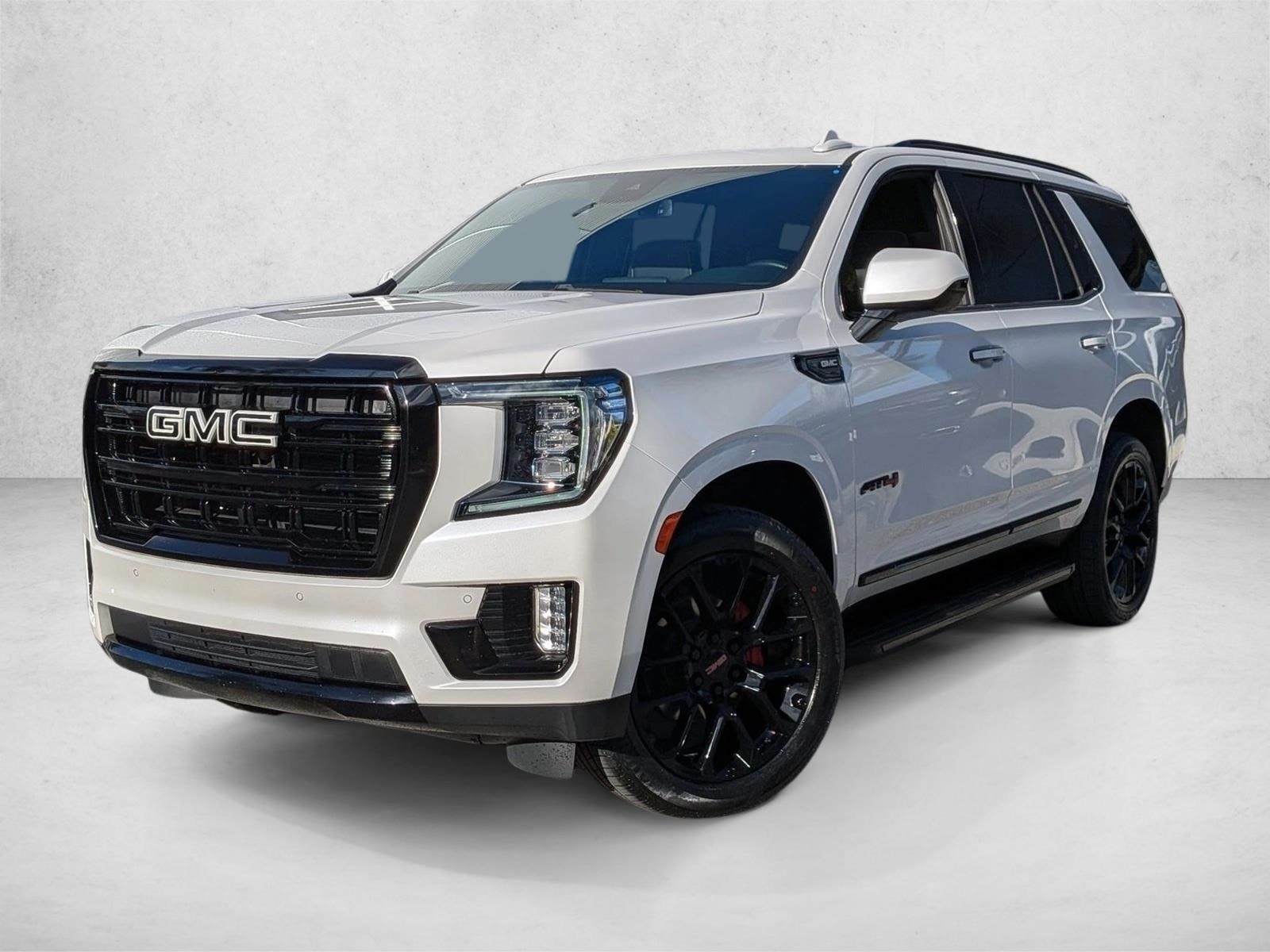 2023 GMC Yukon SLT's photo
