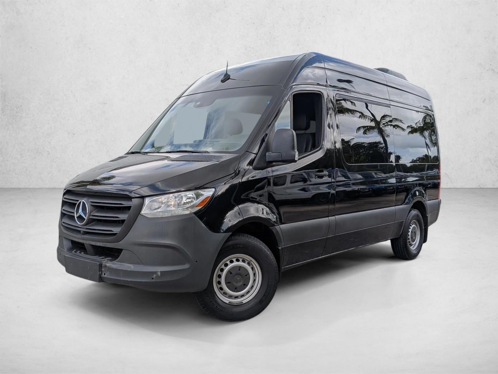 2019 Mercedes-Benz Sprinter 2500 144 WB High Roof's photo