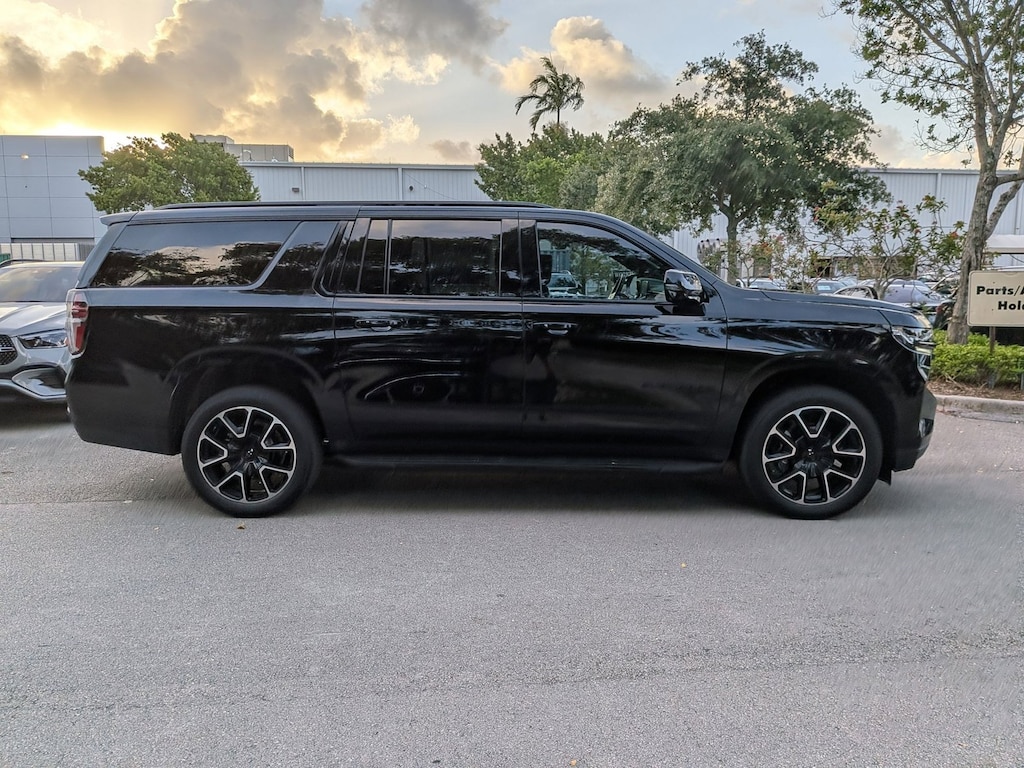 Used 2023 Chevrolet Suburban RST SUV