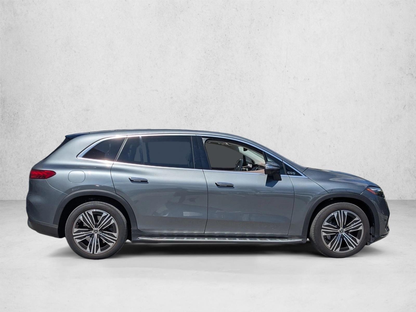 2023 Mercedes Benz EQS SUV 450 photo 4