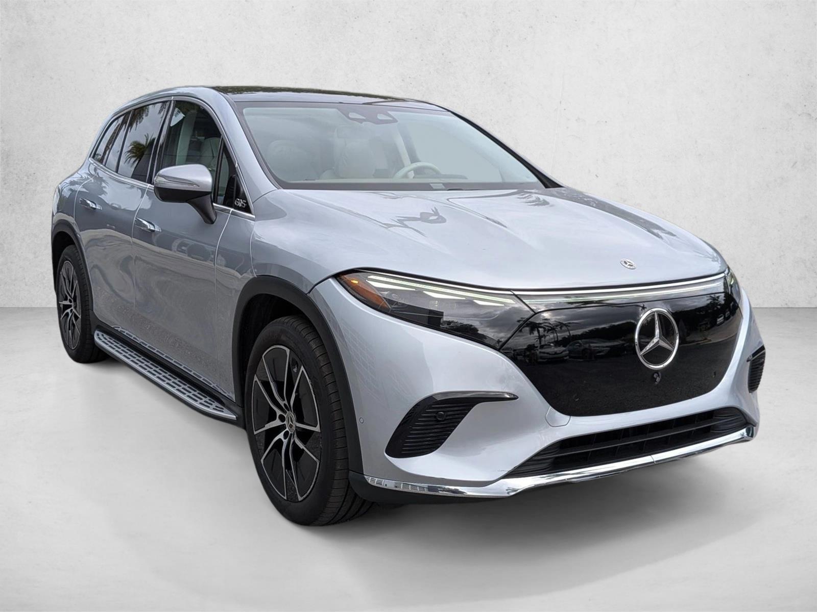 2023 Mercedes Benz EQS SUV 450 photo 3