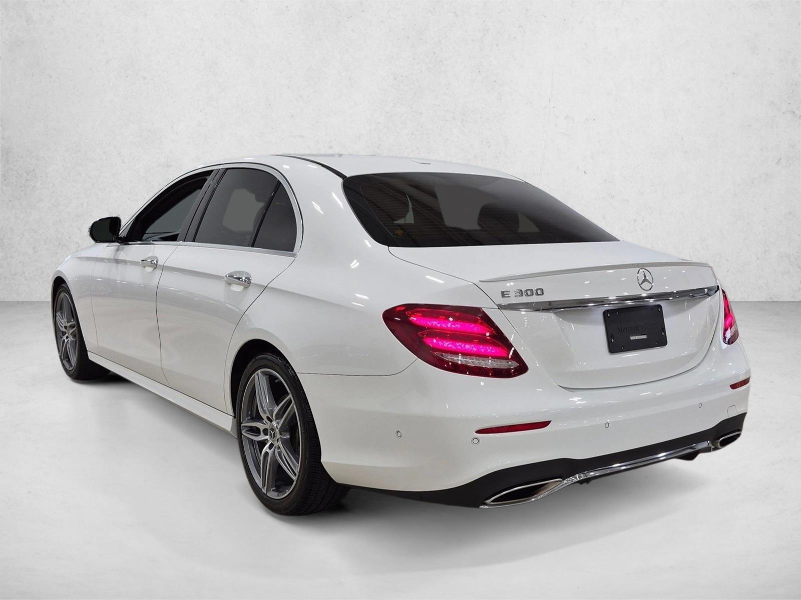 2019 Mercedes-Benz E-Class E300 - Photo 8