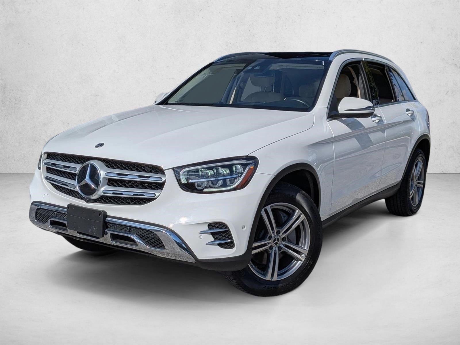 2022 Mercedes-Benz GLC GLC300's photo