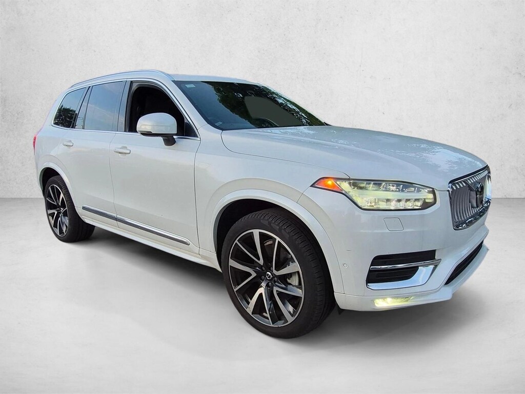 Used 2023 Volvo XC90 B5 AWD Plus SUV