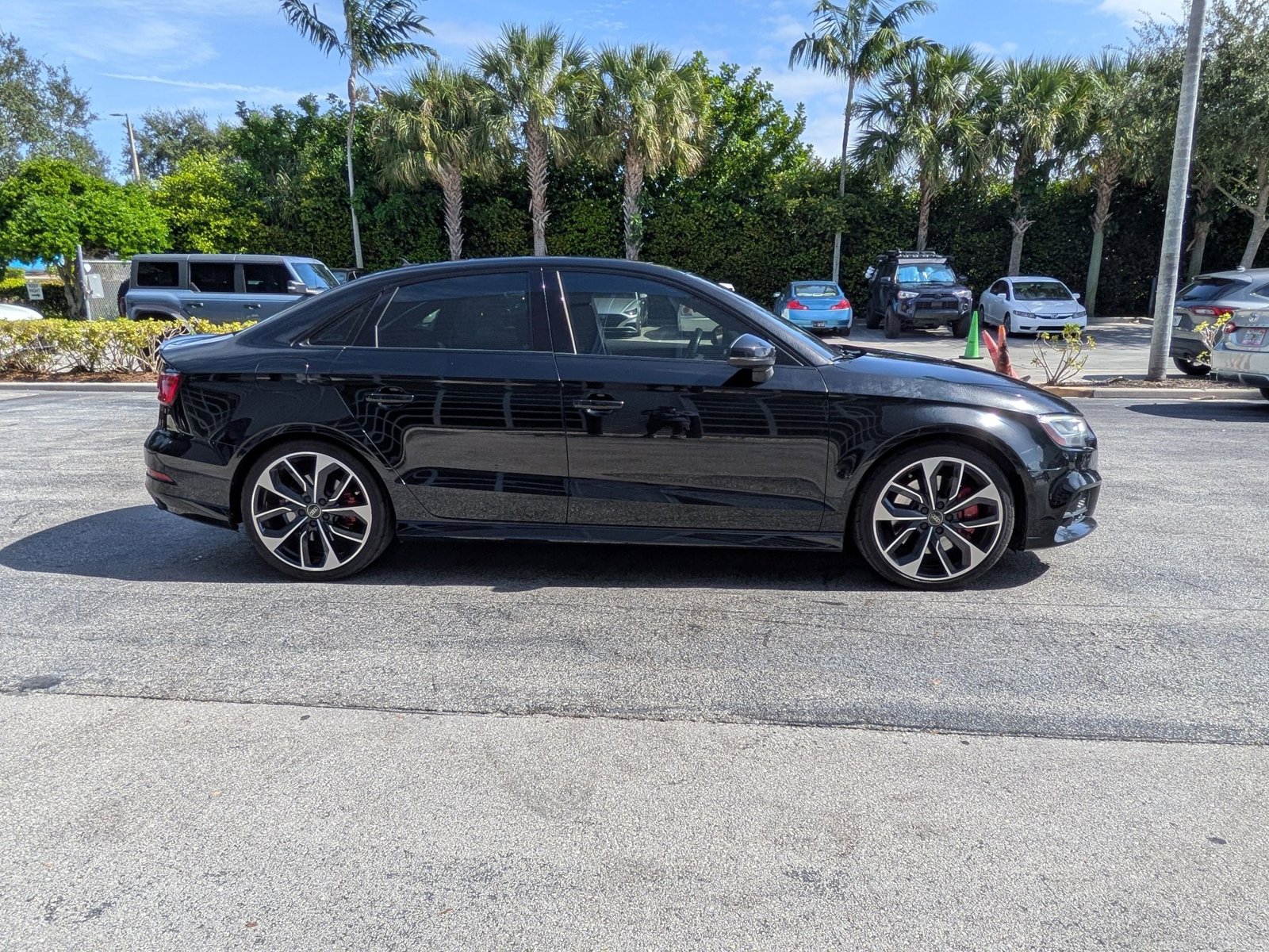 2019 Audi S3 Premium Plus photo 4