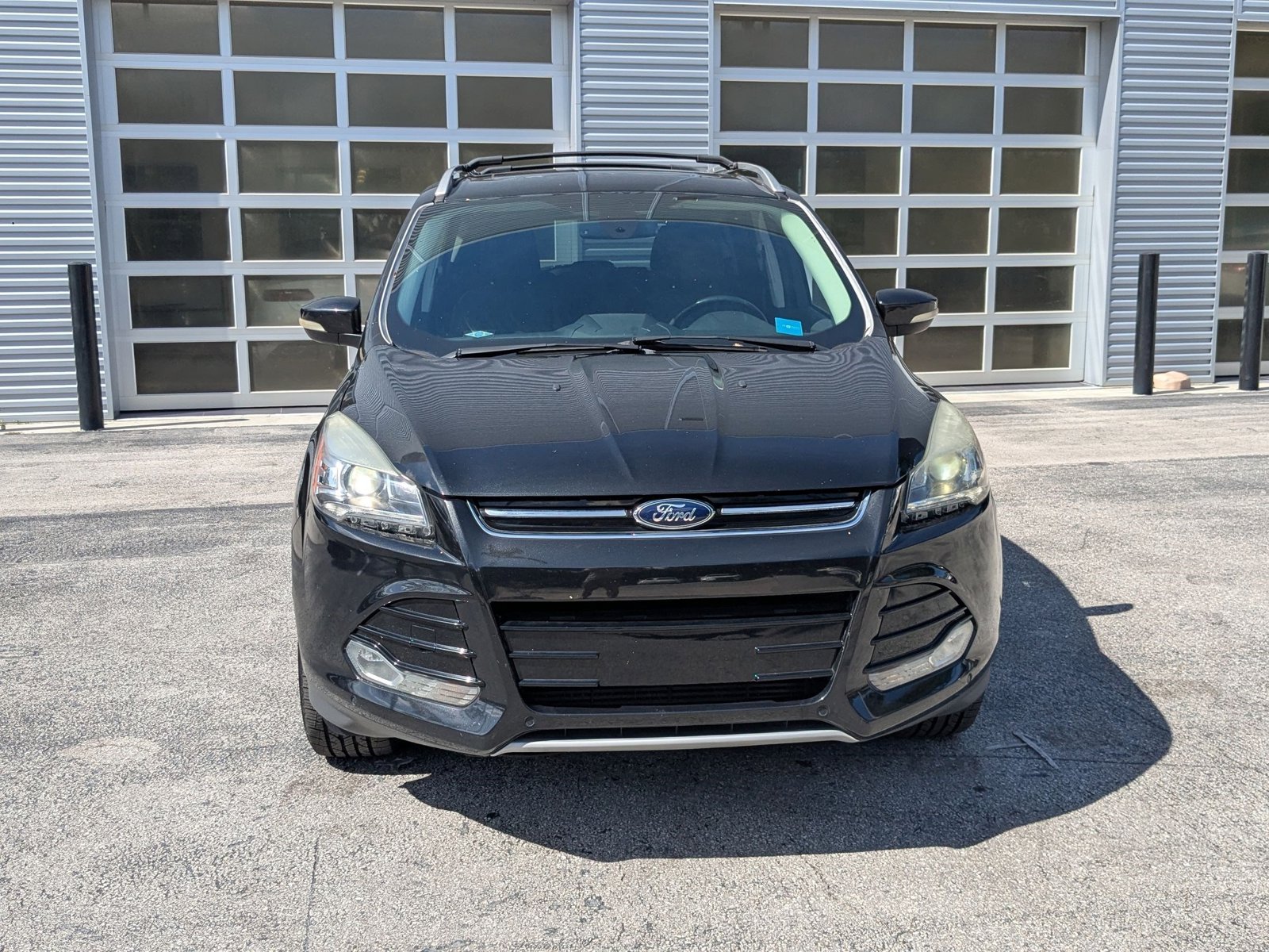 2015 Ford Escape Titanium photo 2