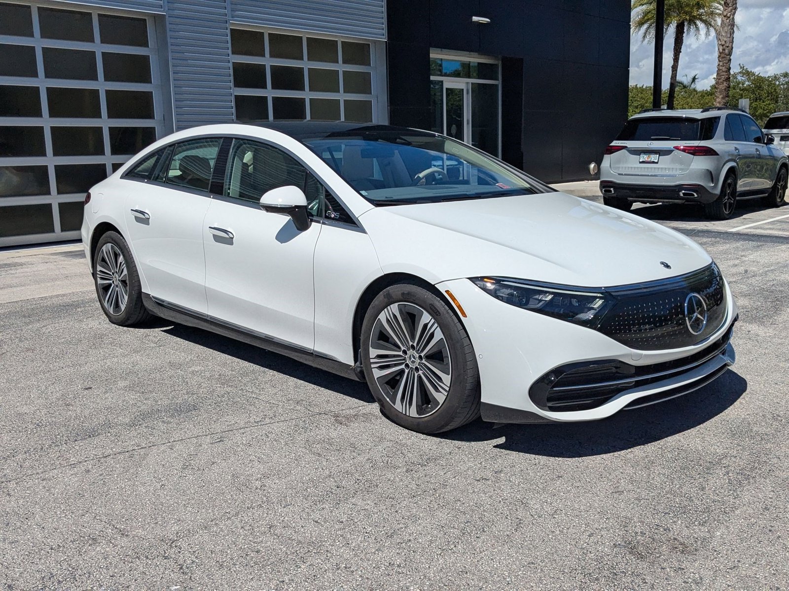 2023 Mercedes Benz EQS Sedan 450 photo 3