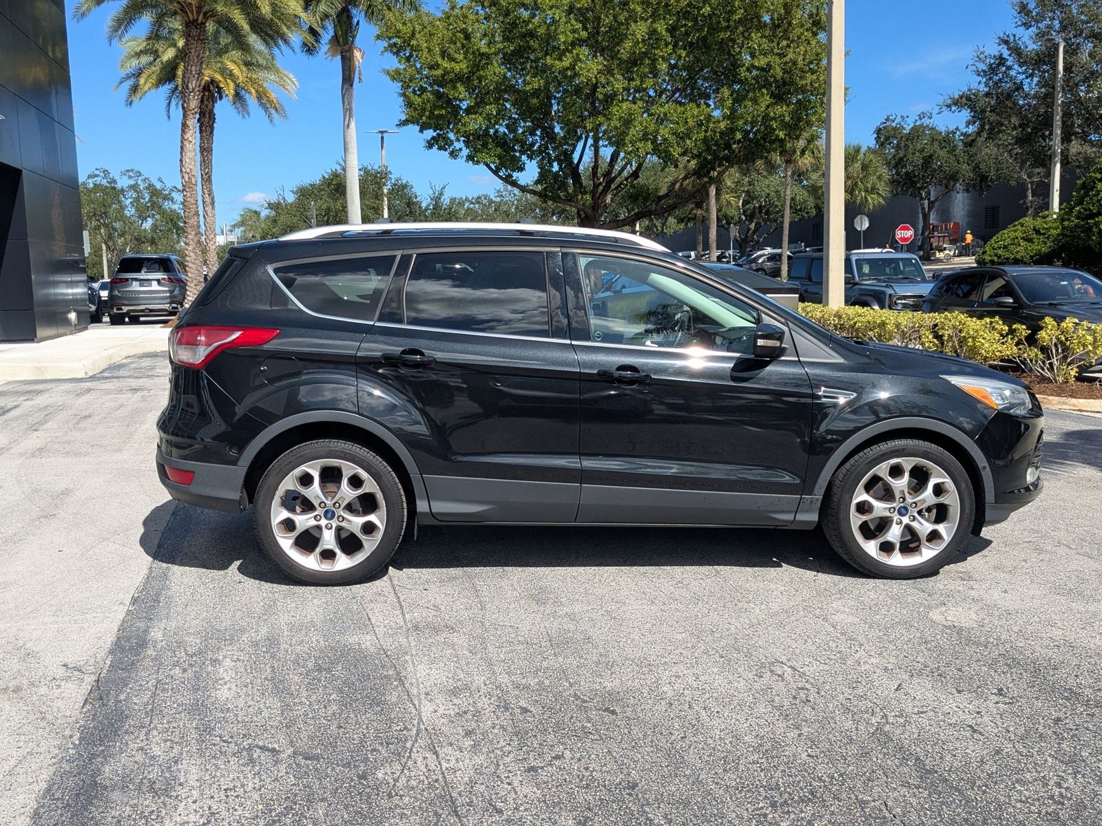 2015 Ford Escape Titanium photo 4