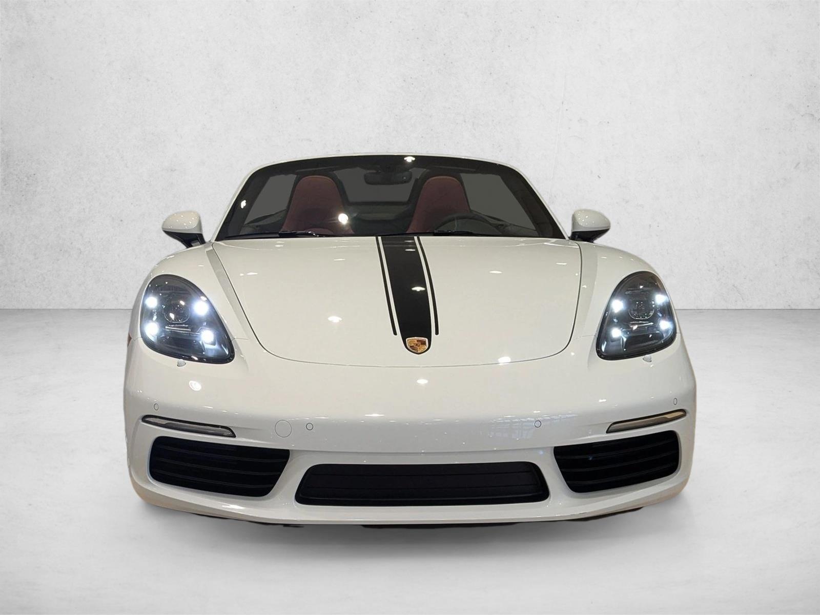 2024 Porsche Boxster photo 2
