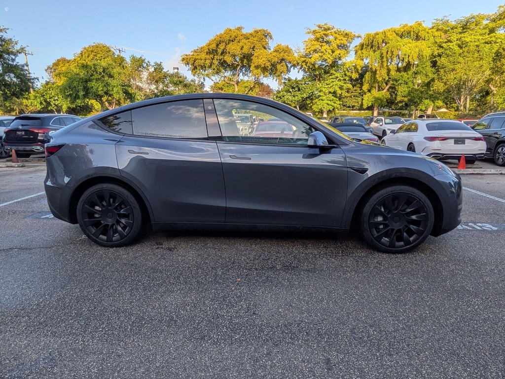 Used 2023 Tesla Model Y Long Range SUV