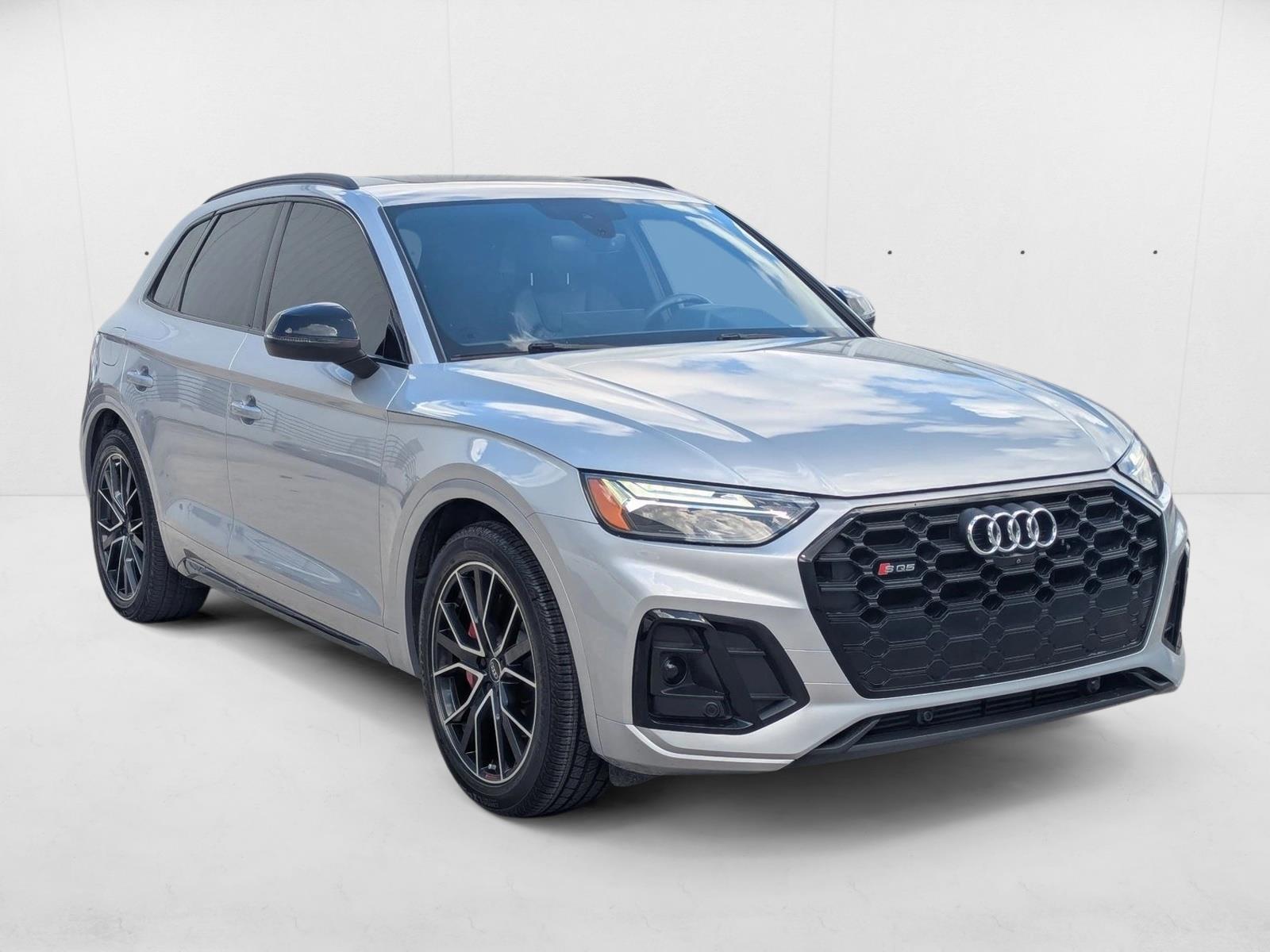 2021 Audi SQ5 Premium Plus photo 2