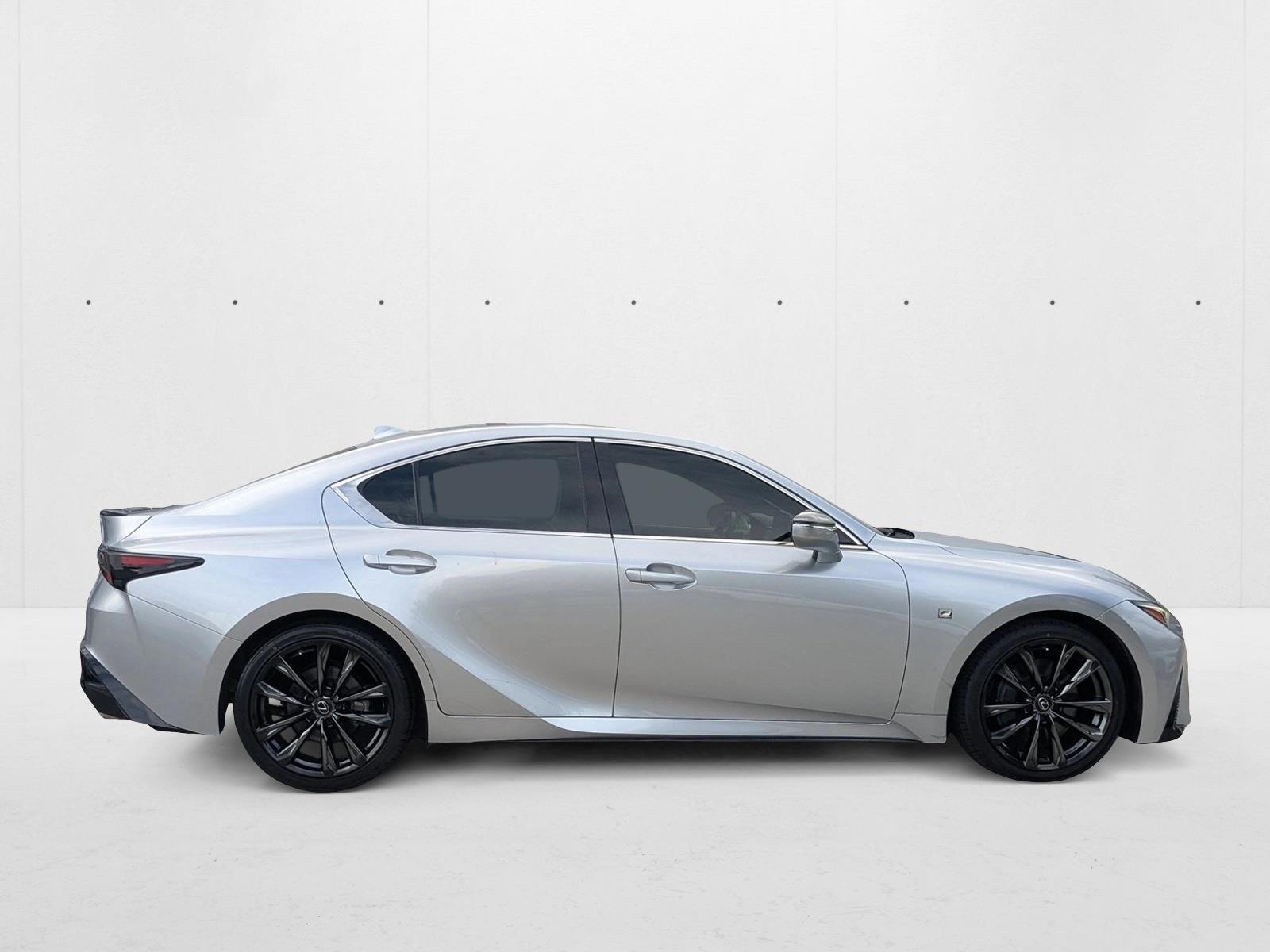 2022 Lexus IS 350 F SPORT photo 4