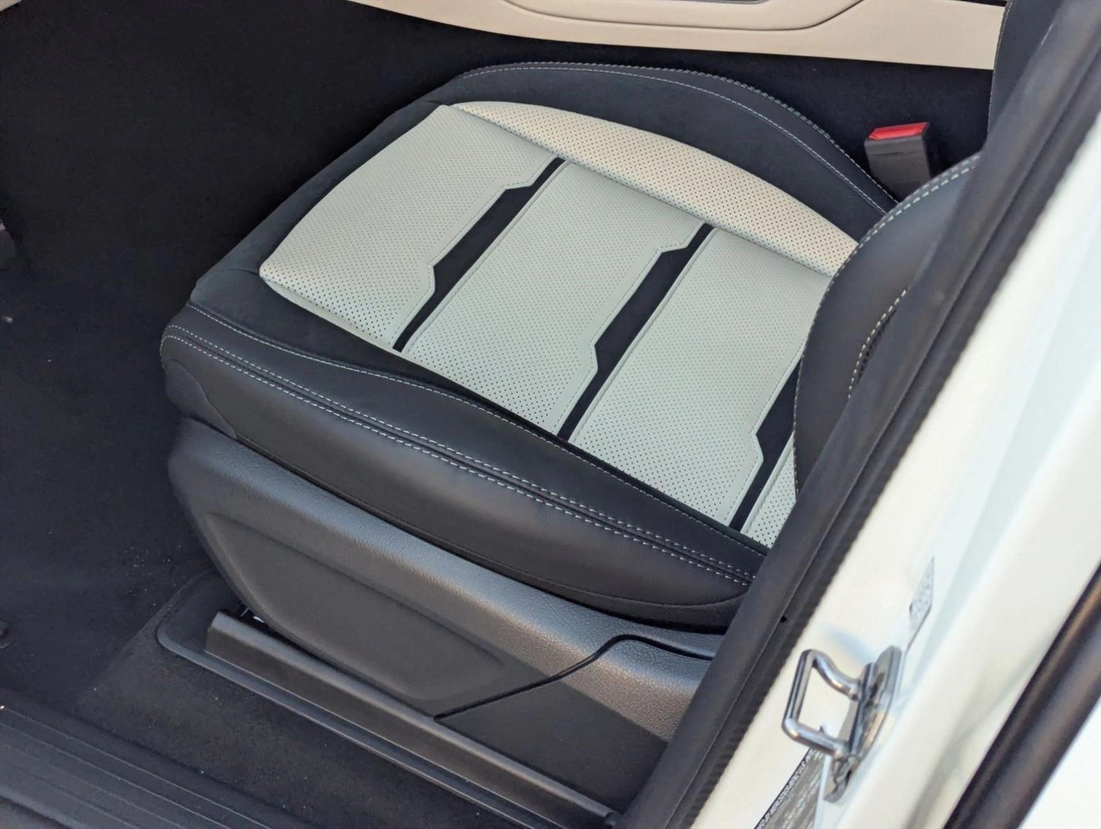 2026 Mercedes Benz GLS AMG 63 4MATIC photo 3