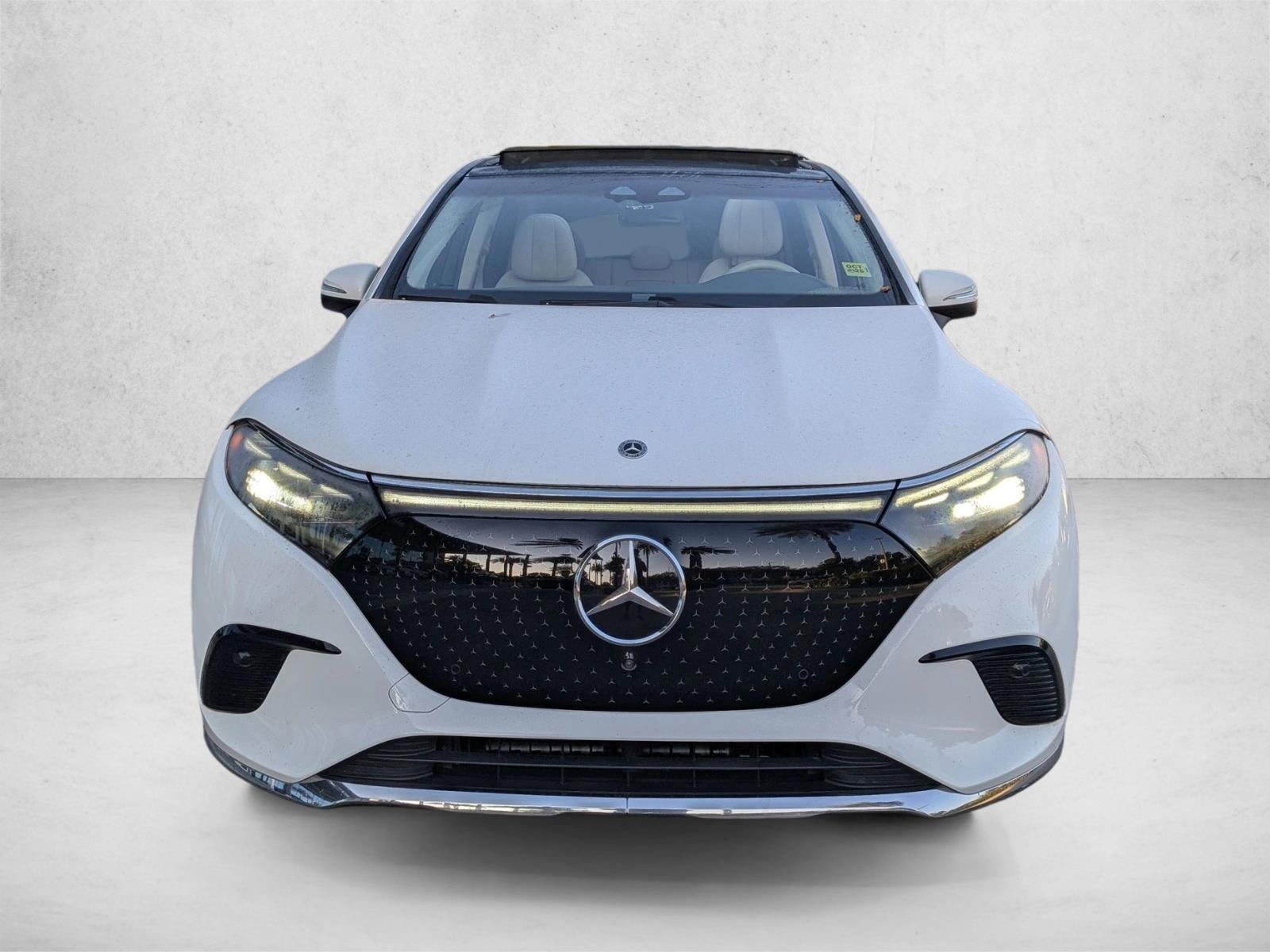 2024 Mercedes Benz EQS SUV 450 photo 2