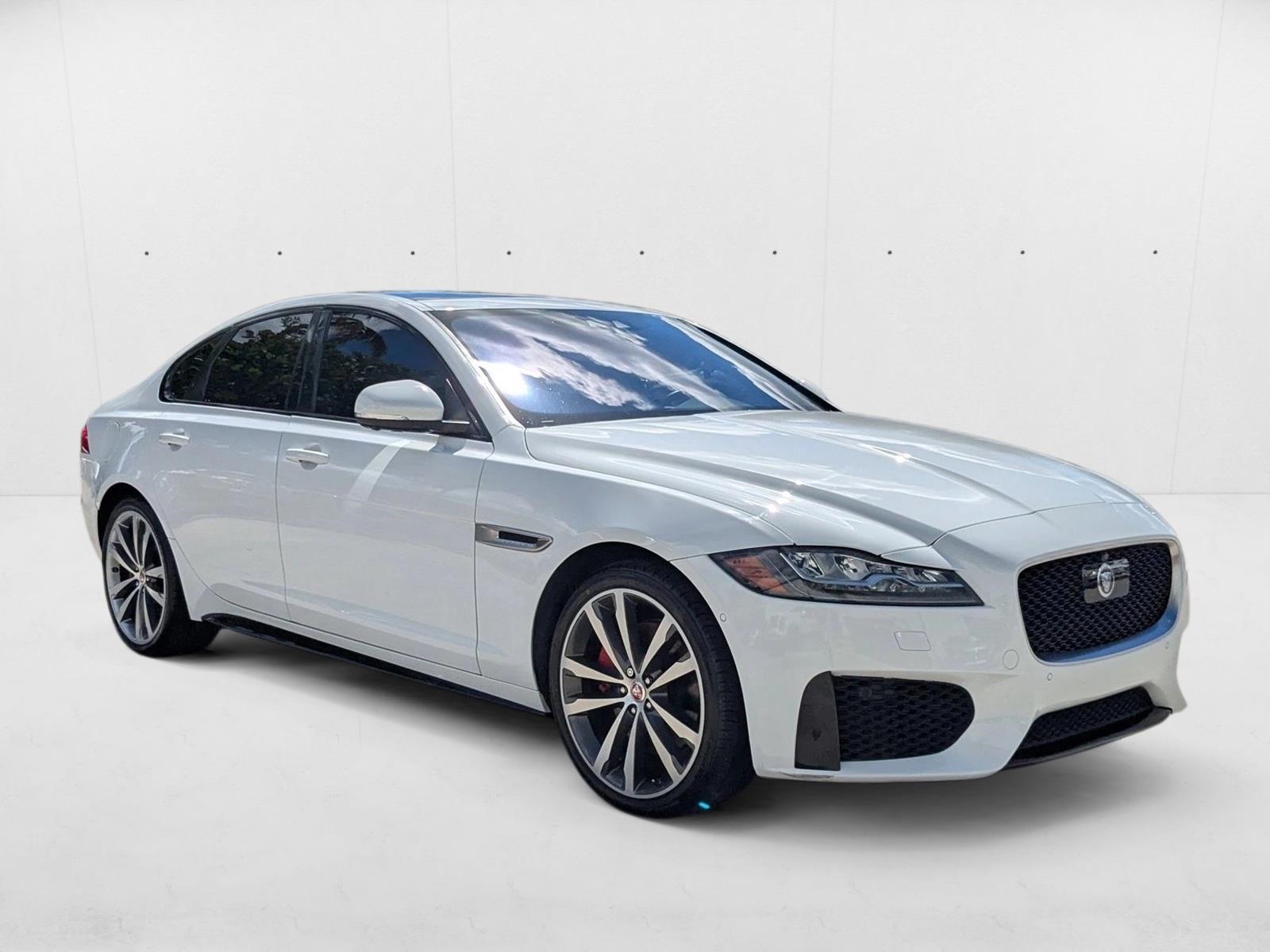 2018 Jaguar XF S photo 3