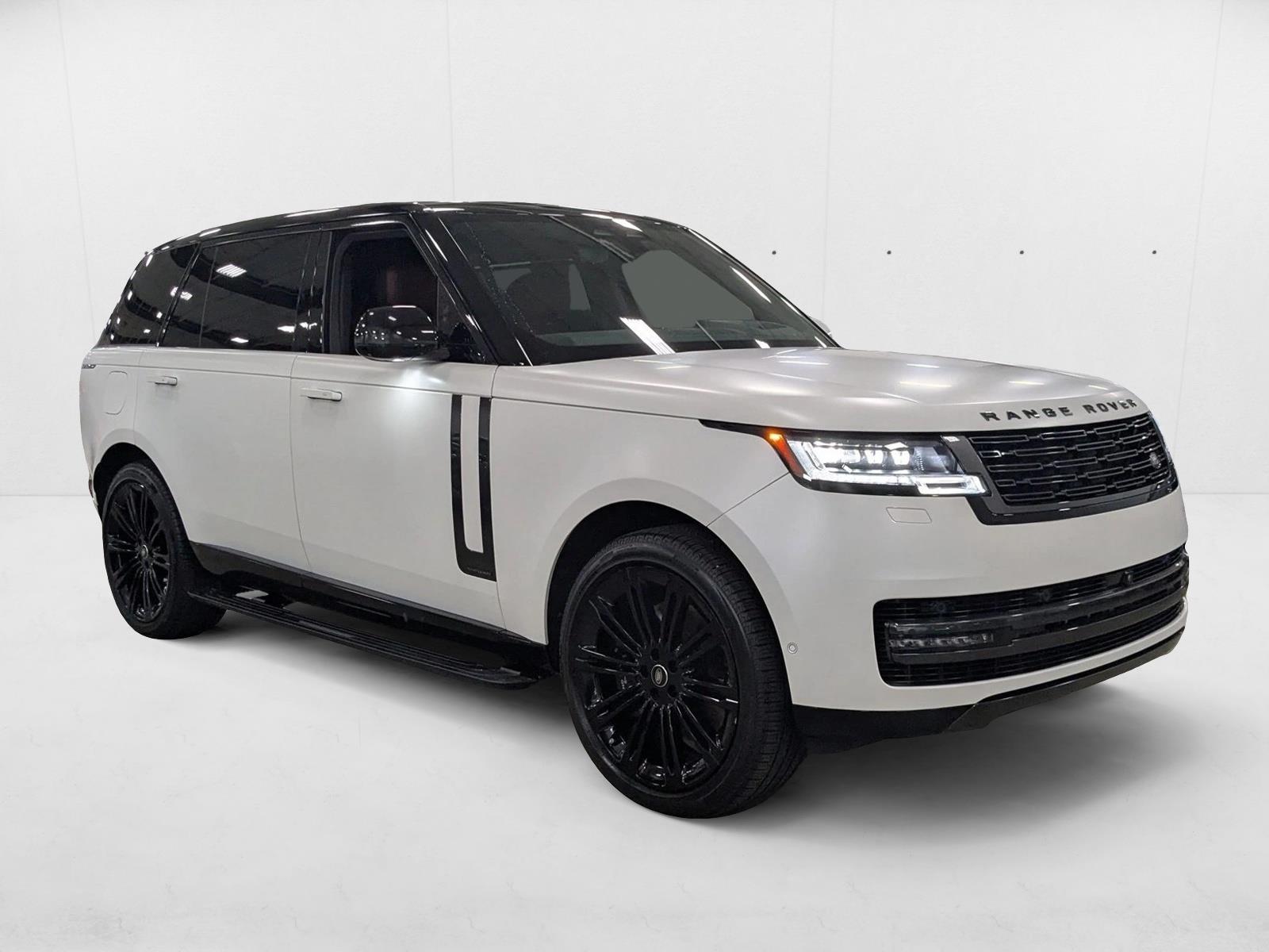 2025 Land Rover Range Rover Autobiography photo 3