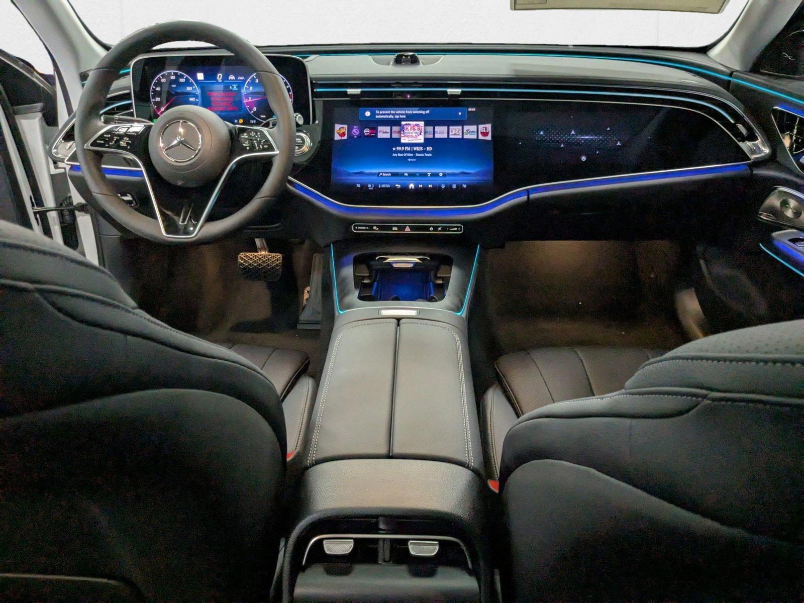 2025 Mercedes-Benz E-Class E350 - Photo 13