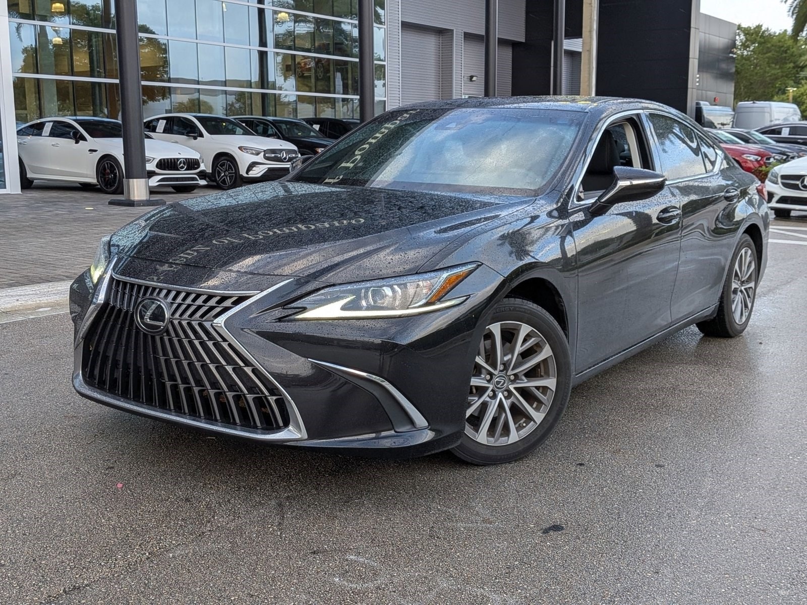 2023 Lexus ES 350's photo