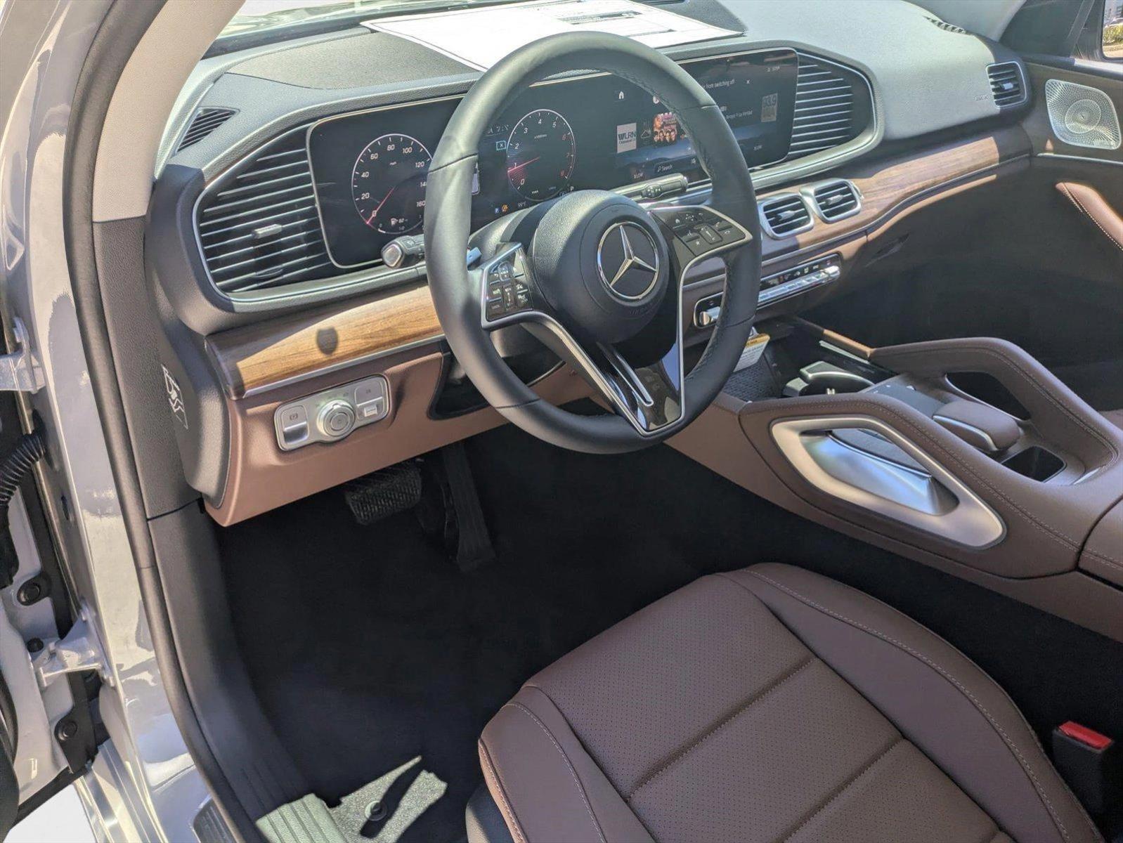 2025 Mercedes Benz GLE 350 4MATIC photo 2