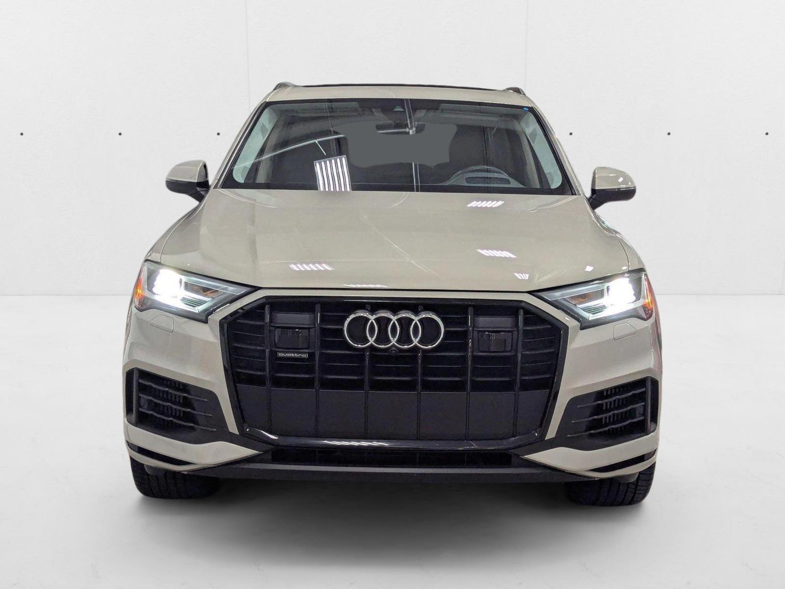 2022 Audi Q7 55 Premium photo 2