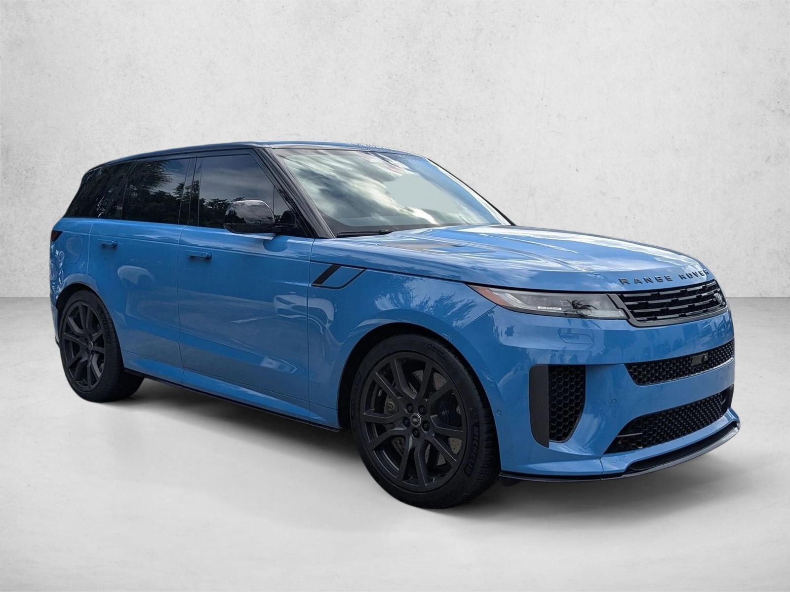 2024 Land Rover Range Rover Sport photo 3