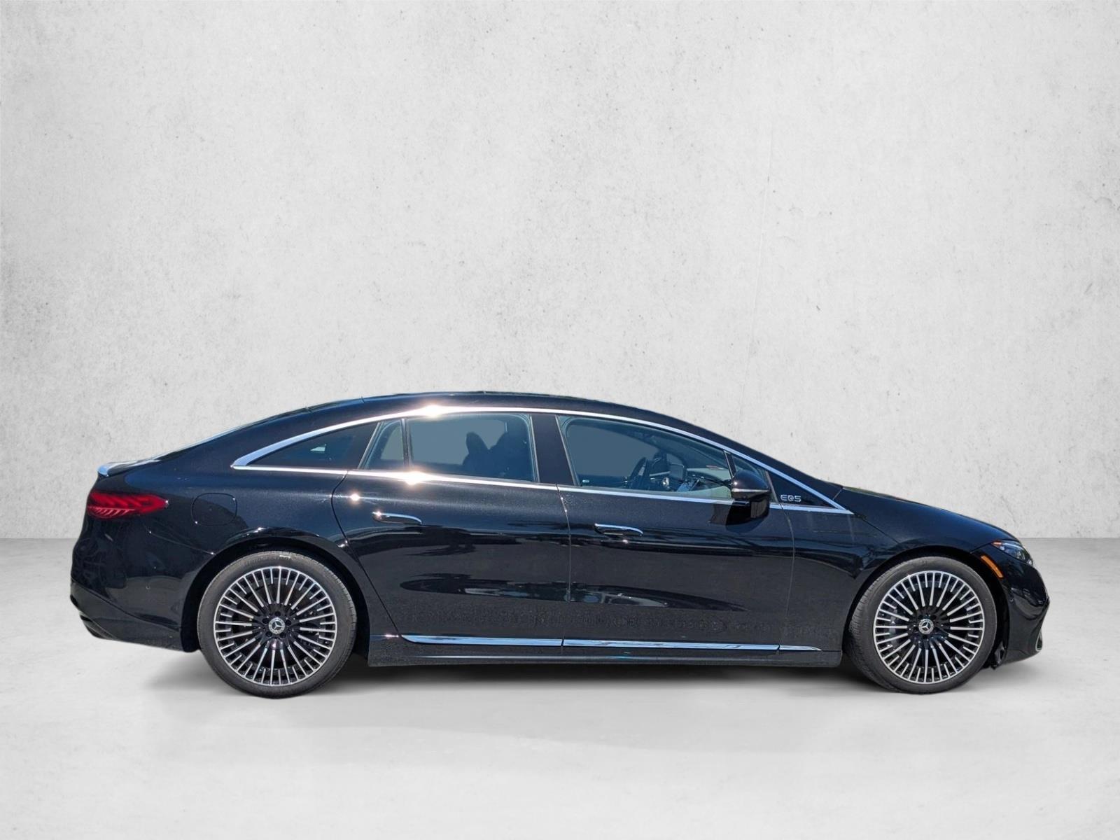2022 Mercedes Benz EQS Sedan 450 photo 4