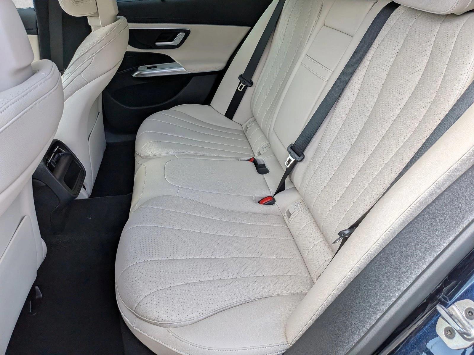 2026 Mercedes-Benz E-Class E350 - Photo 15