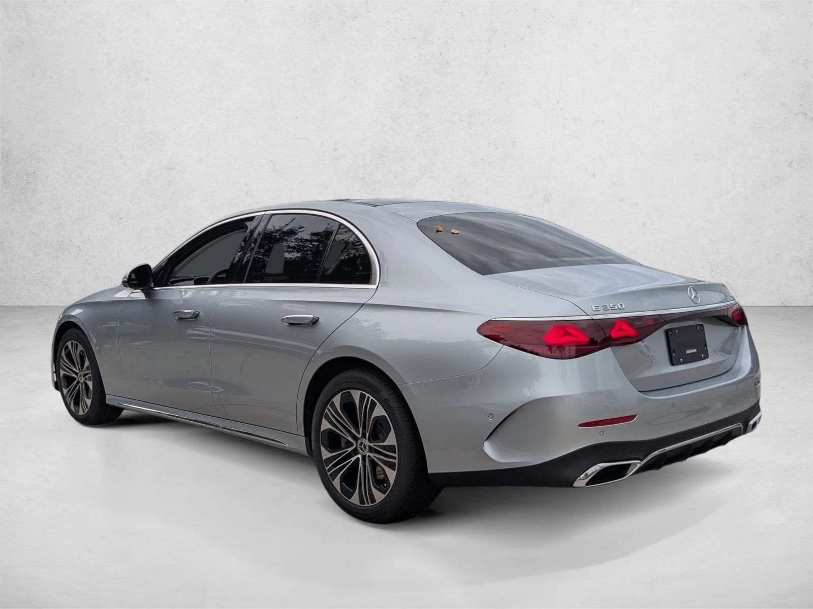 2026 Mercedes-Benz E-Class E350 - Photo 8