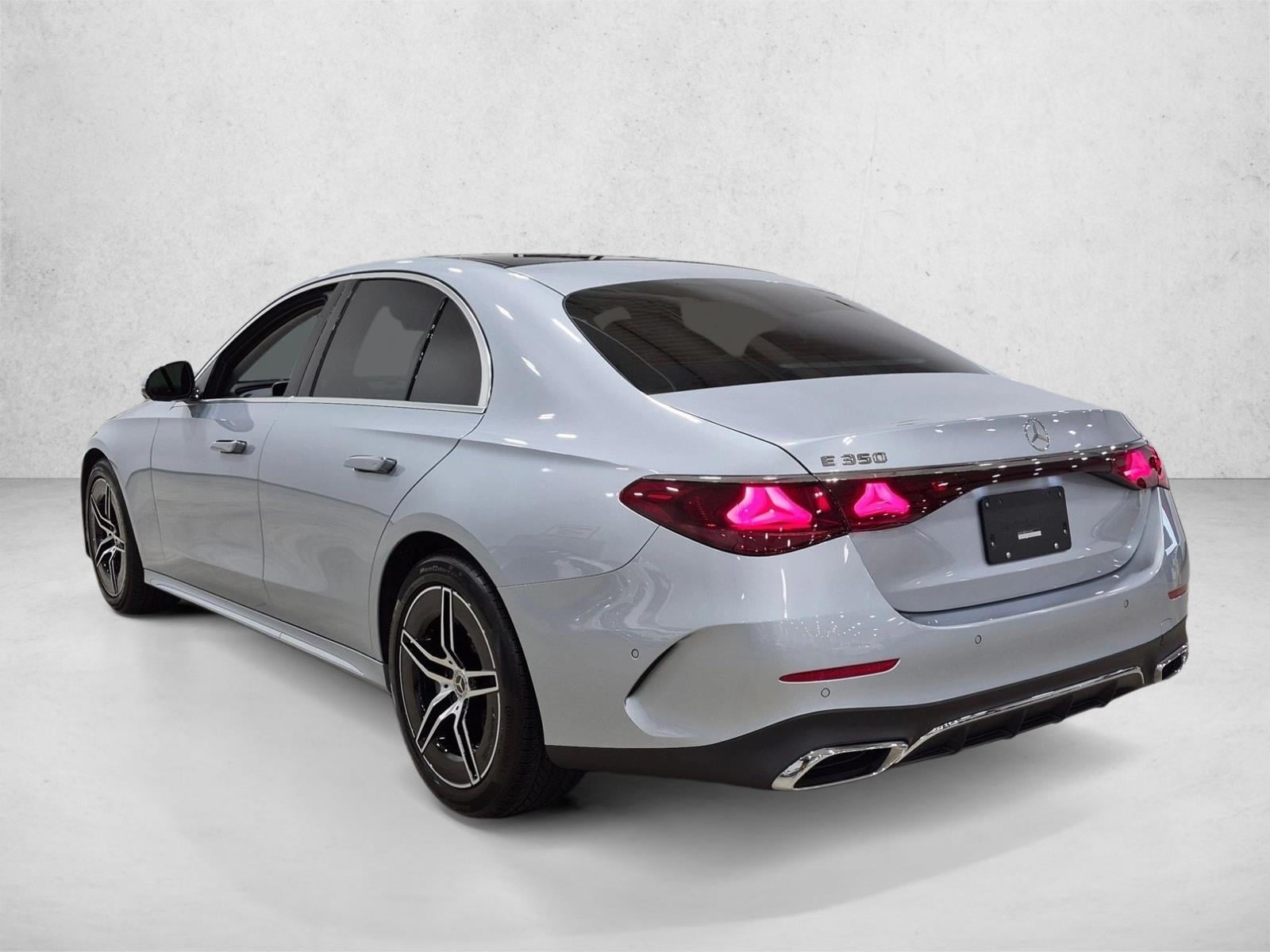 2026 Mercedes-Benz E-Class E350 - Photo 8
