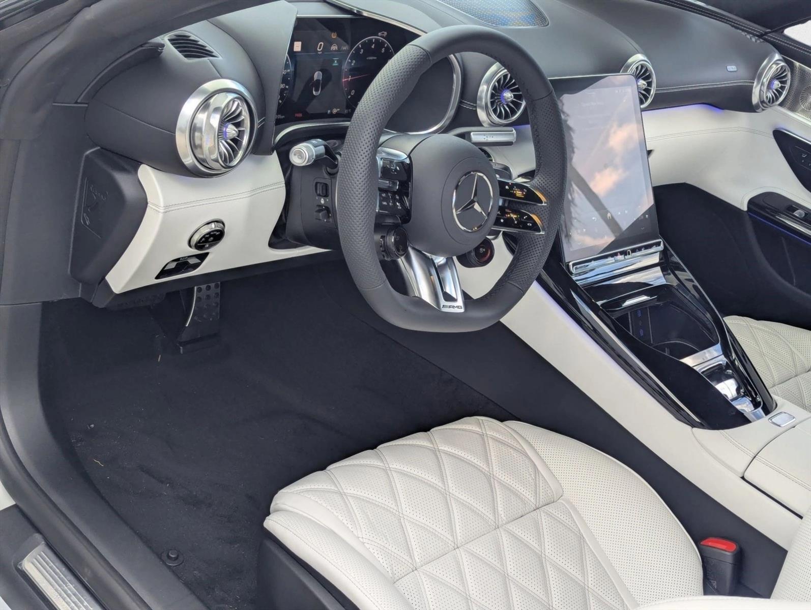 2026 Mercedes Benz SL AMG 43 photo 3