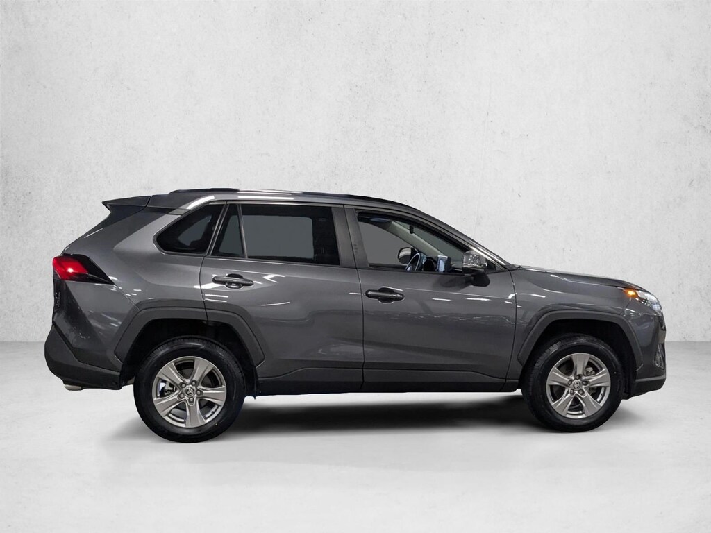 Used 2022 Toyota RAV4 XLE SUV