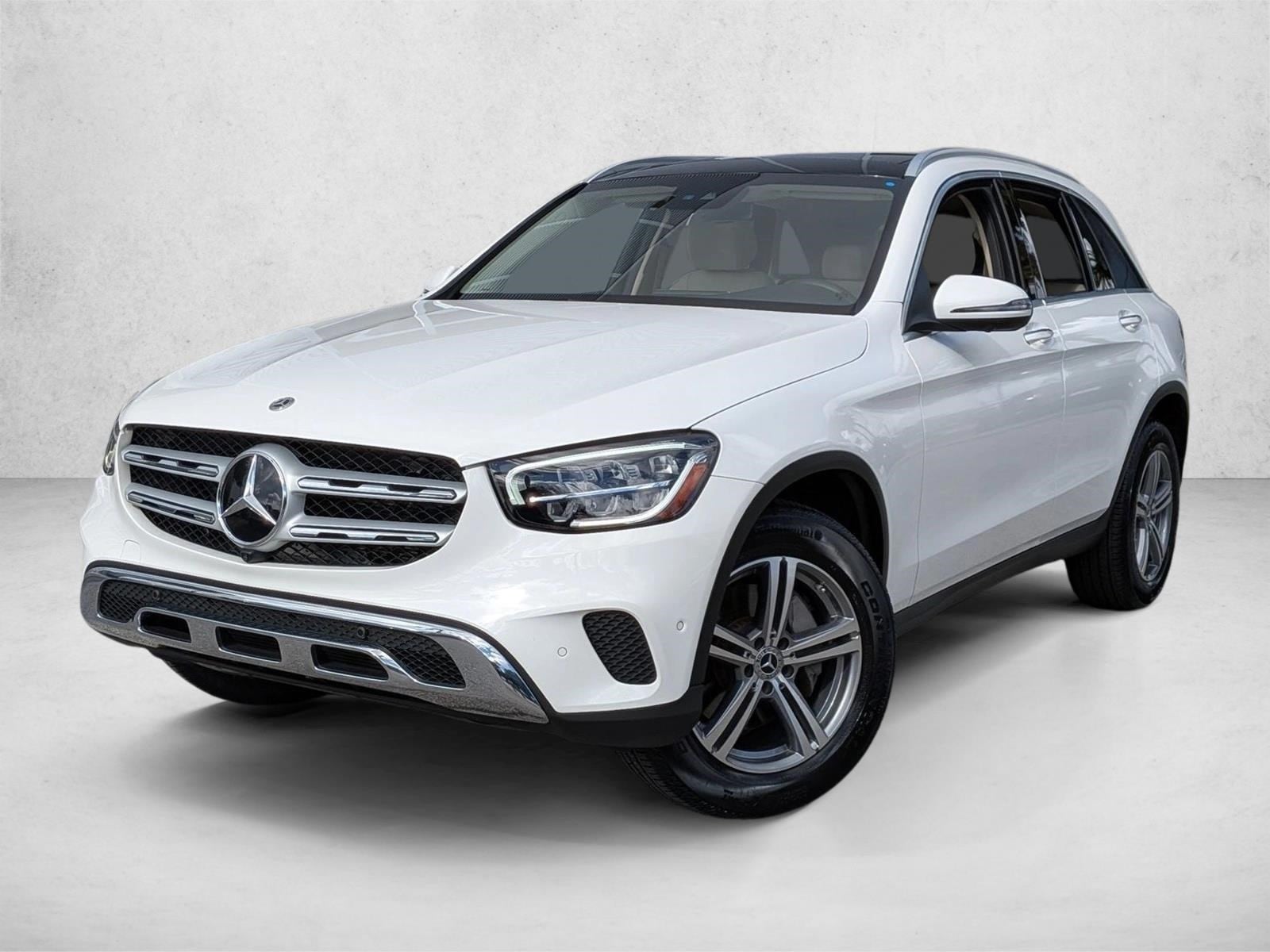 2022 Mercedes-Benz GLC GLC300's photo