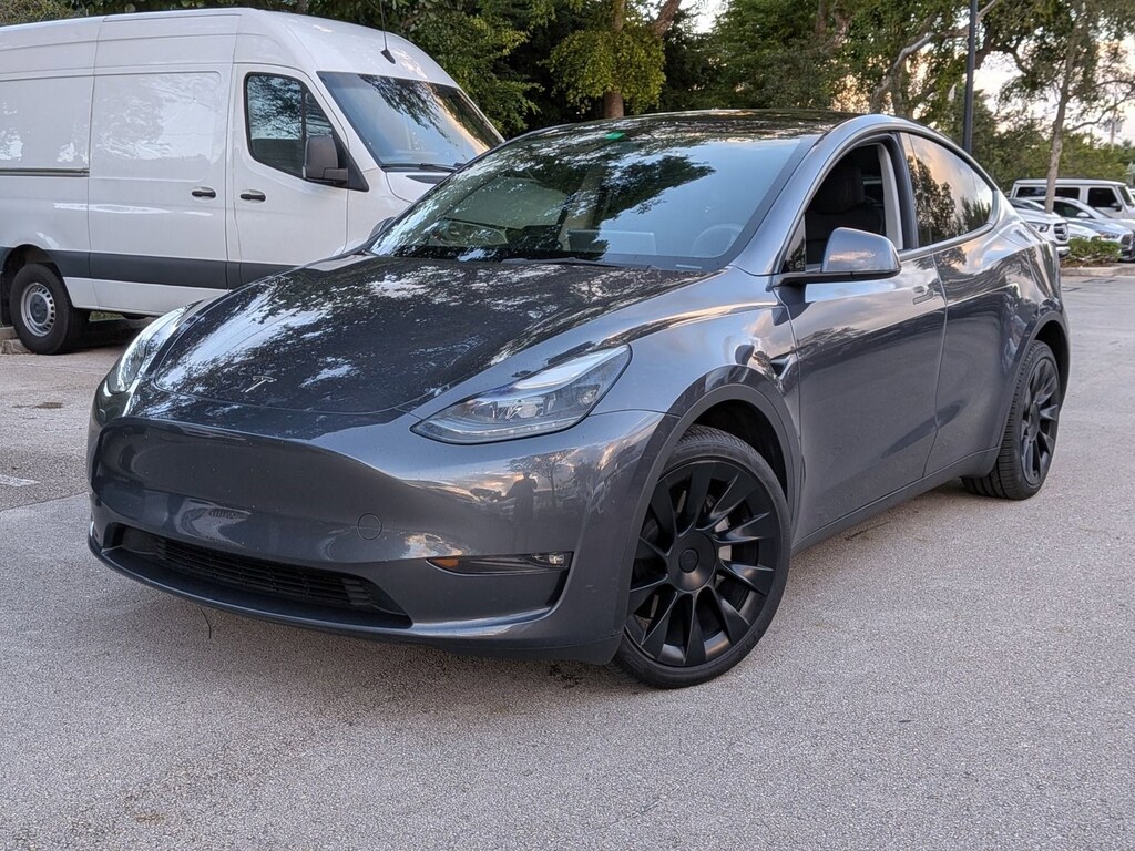 Used 2023 Tesla Model Y Long Range SUV