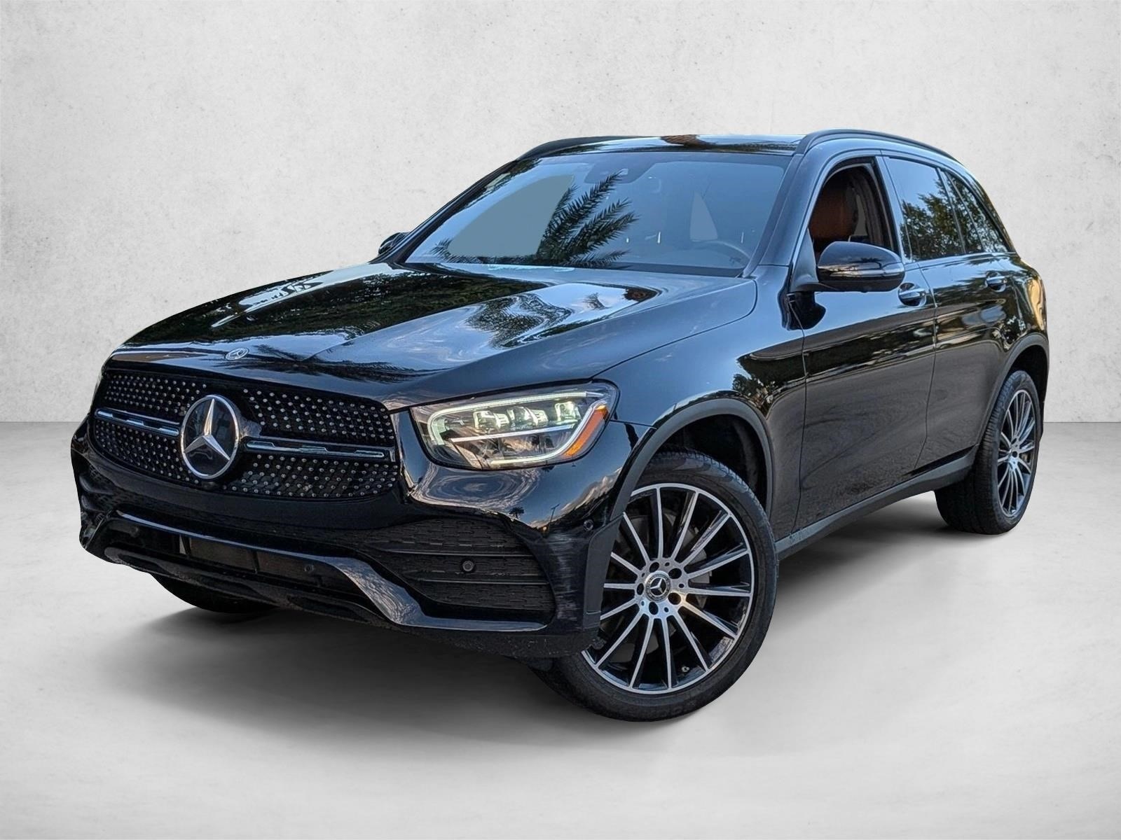 2021 Mercedes-Benz GLC GLC300's photo