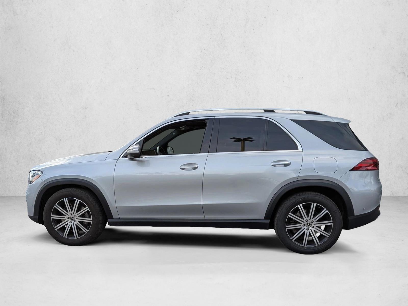 2024 Mercedes Benz GLE 4MATIC photo 3