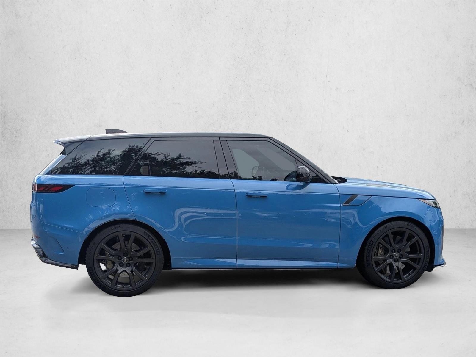 2024 Land Rover Range Rover Sport photo 4