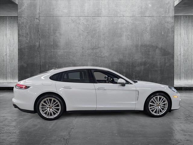 2023 Porsche Panamera Platinum photo 4