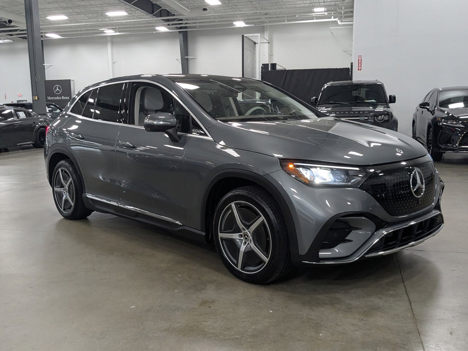 2023 Mercedes Benz EQE SUV 350 4MATIC photo 3