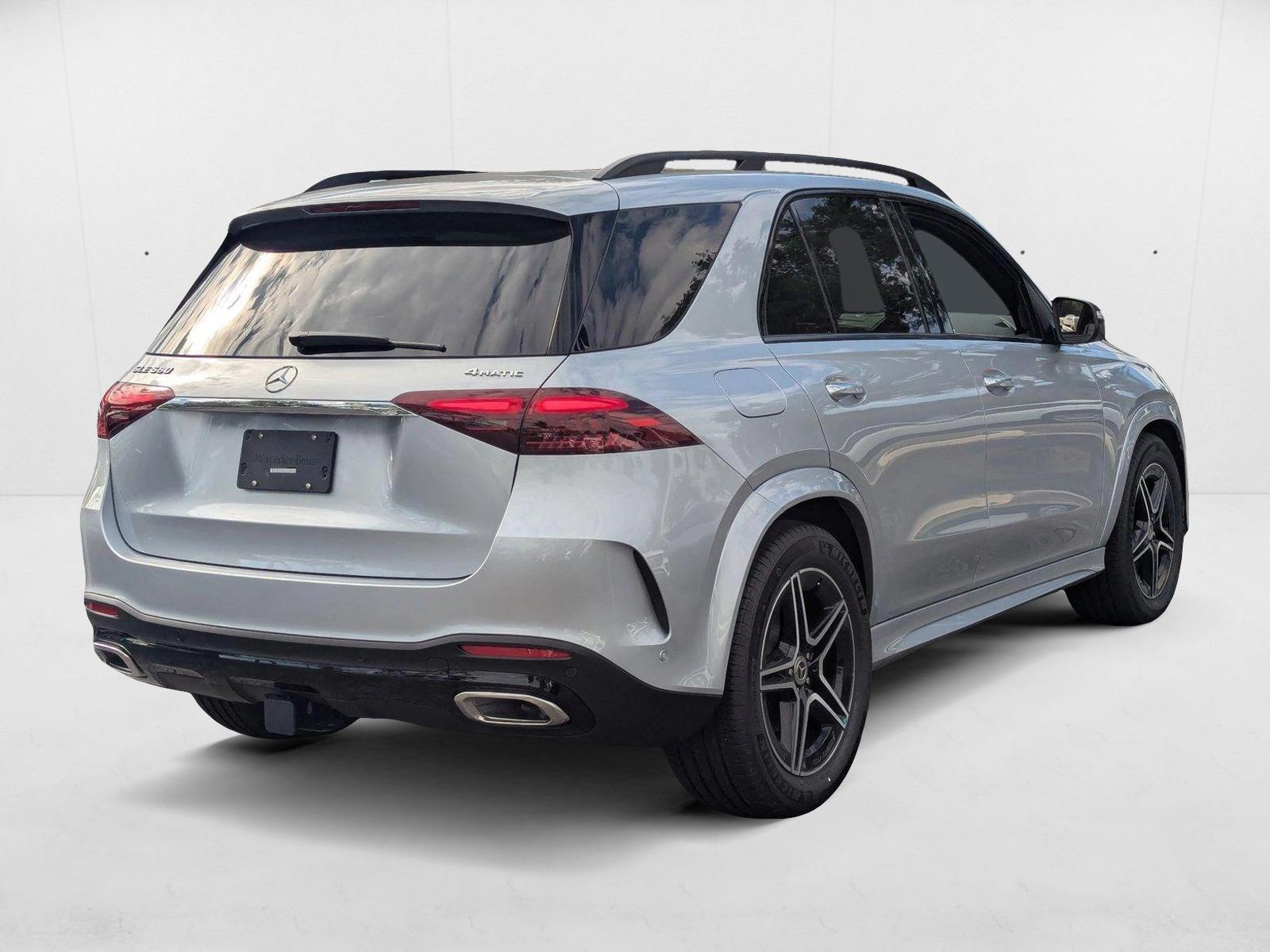 2025 Mercedes Benz GLE 580 4MATIC photo 2