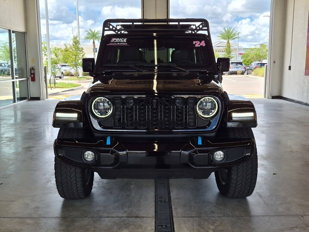 Used 2024 Jeep Wrangler 4xe High Altitude SUV