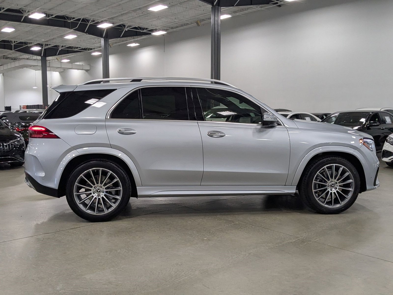 2024 Mercedes Benz GLE 4MATIC photo 4