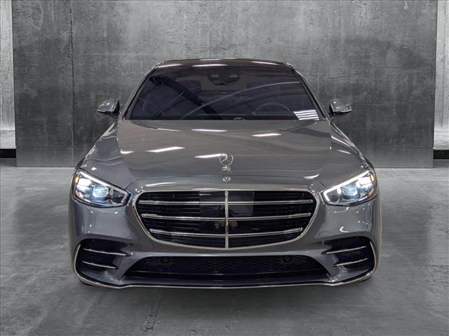 2025 Mercedes Benz S 450 580 4MATIC photo 2